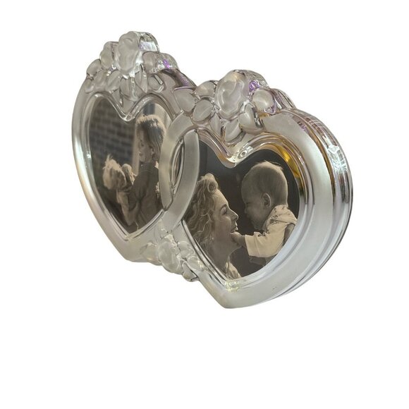 Monet Frame Double Heart Roses Frosted Glass Interwoven Hearts - Picture 2 of 6